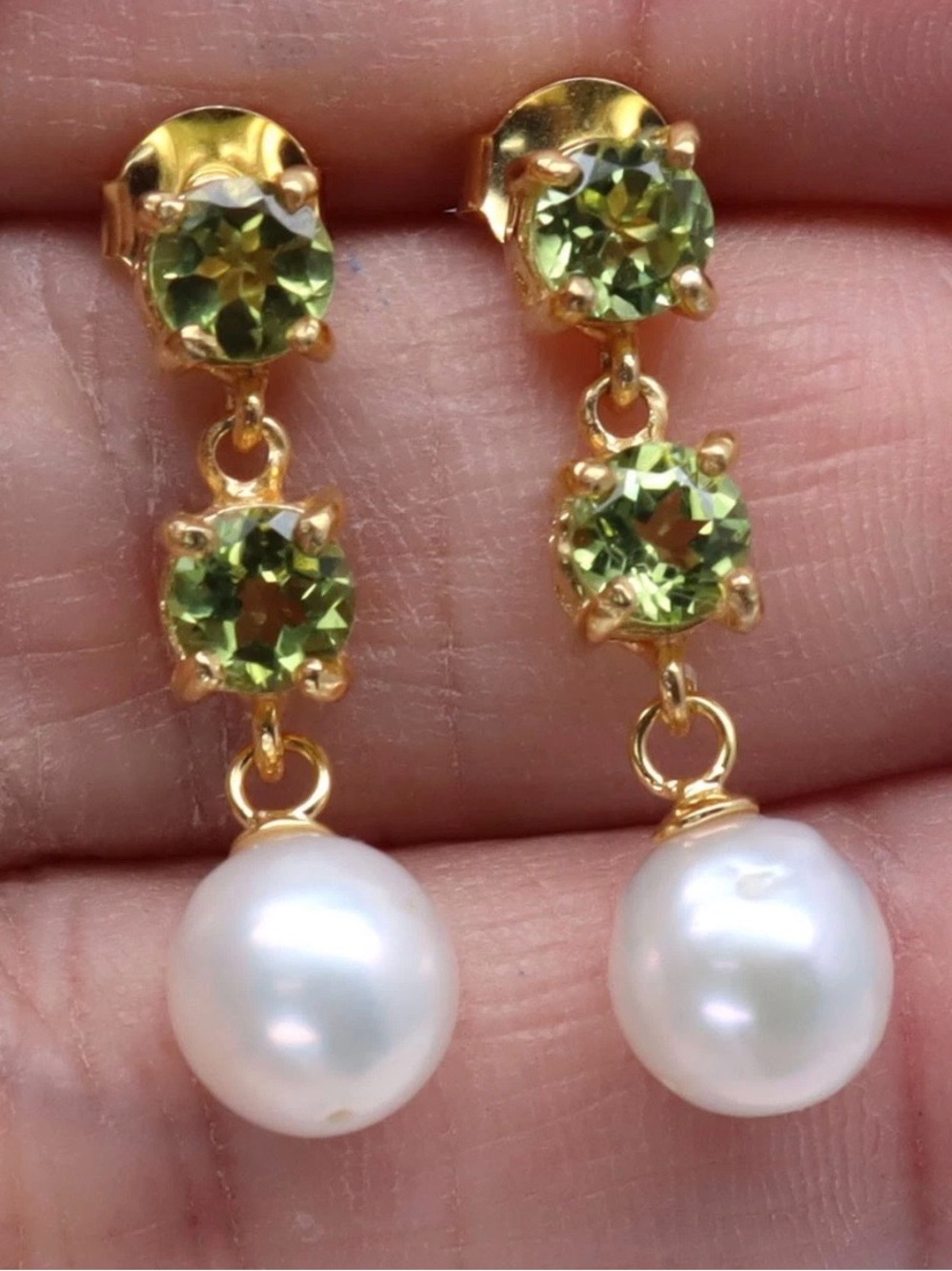 Peridot & Pearl Earrings 14k yellow Gold Electroplated on 925 - Picture 2 of 8